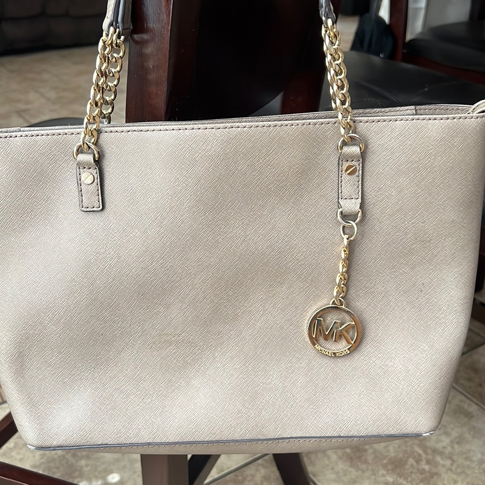 Michael Kors purse
